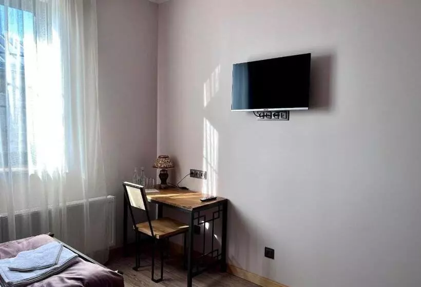 Sargsyan Eco House
