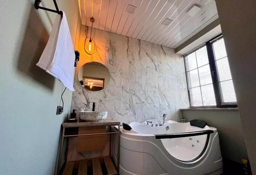 Sargsyan Eco House