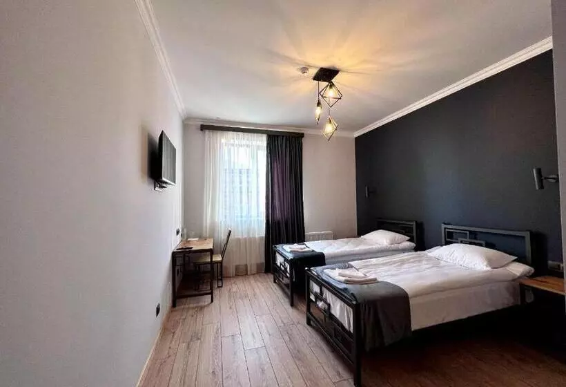 Sargsyan Eco House