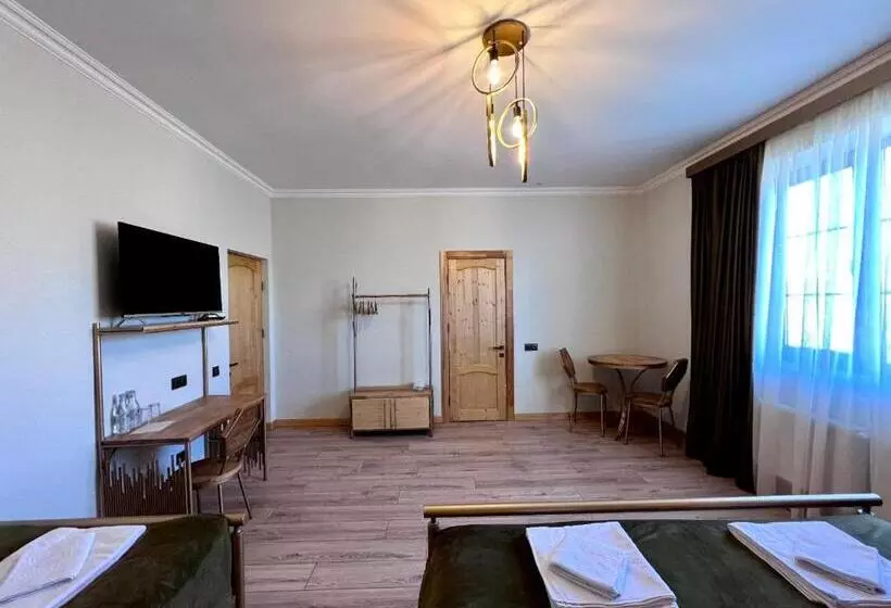 Sargsyan Eco House