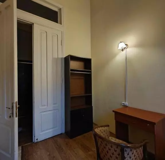 Lucky Hostel