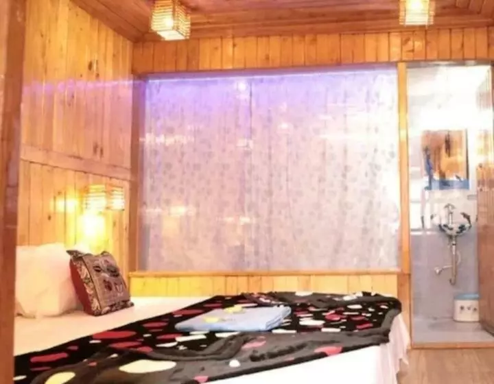 Altafs Motel