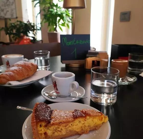 Aamiaismajoitus (B&B) Dimora T Ama