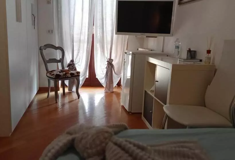 Aamiaismajoitus (B&B) Lo Sciuro