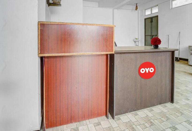 Flagship Hotel Crown Tower