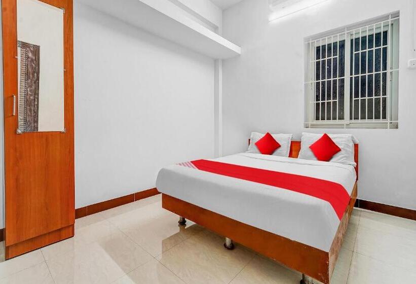 Flagship Hotel Crown Tower