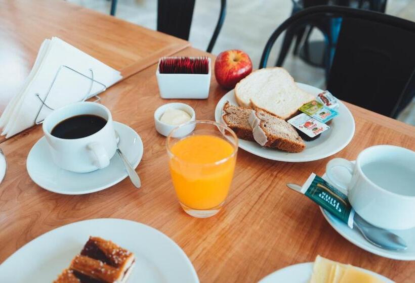 هتل Destino Calafate