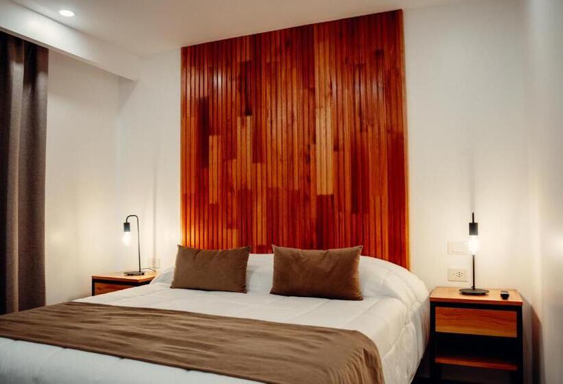 هتل Destino Calafate