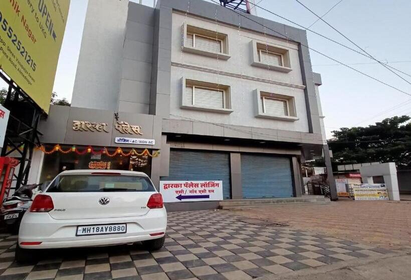 Hotelli Dwarka Palace