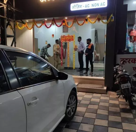 Hotelli Dwarka Palace