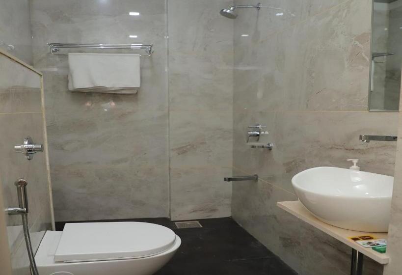 Hotelli Dwarka Palace