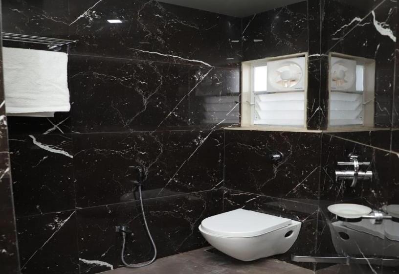 Hotelli Dwarka Palace