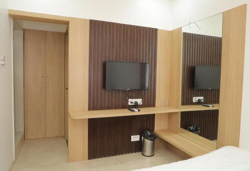 Hotelli Dwarka Palace