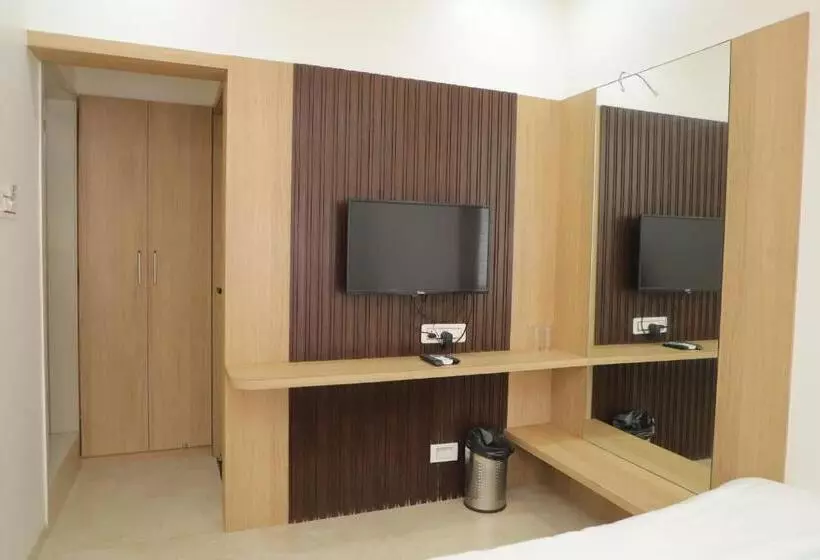 Hotelli Dwarka Palace