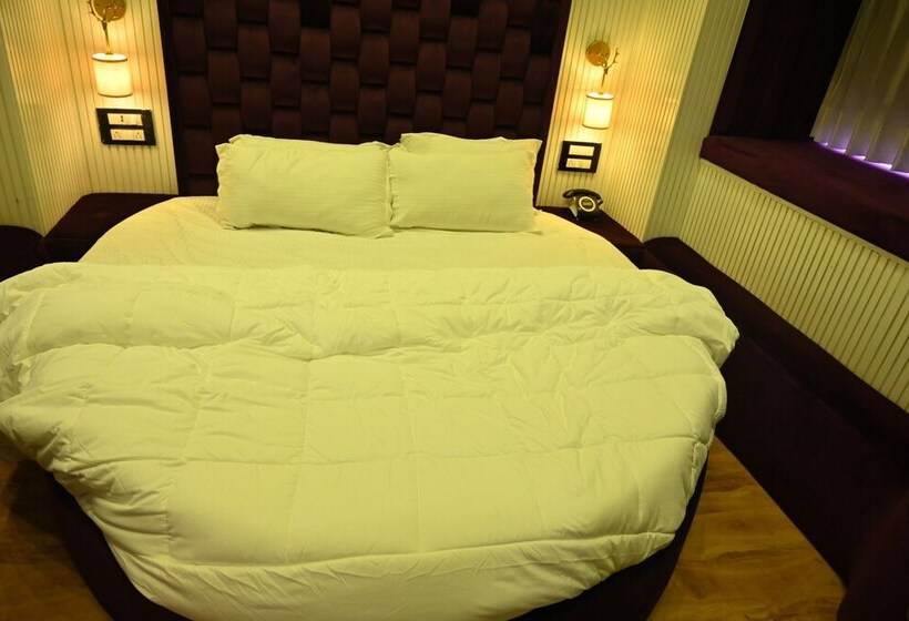 Hotel Ebowla Residency