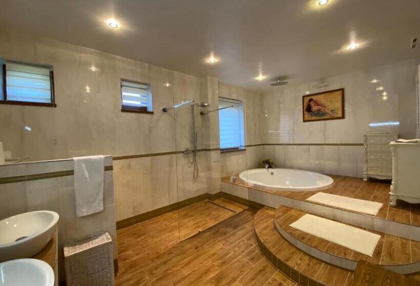 酒店 Galeria Pezinska Baba