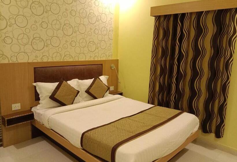 هتل Fabexpress Magadh Glory