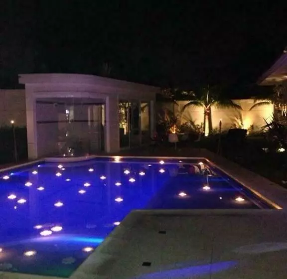 Hotelli Resort Arcoiris De Mi Llano