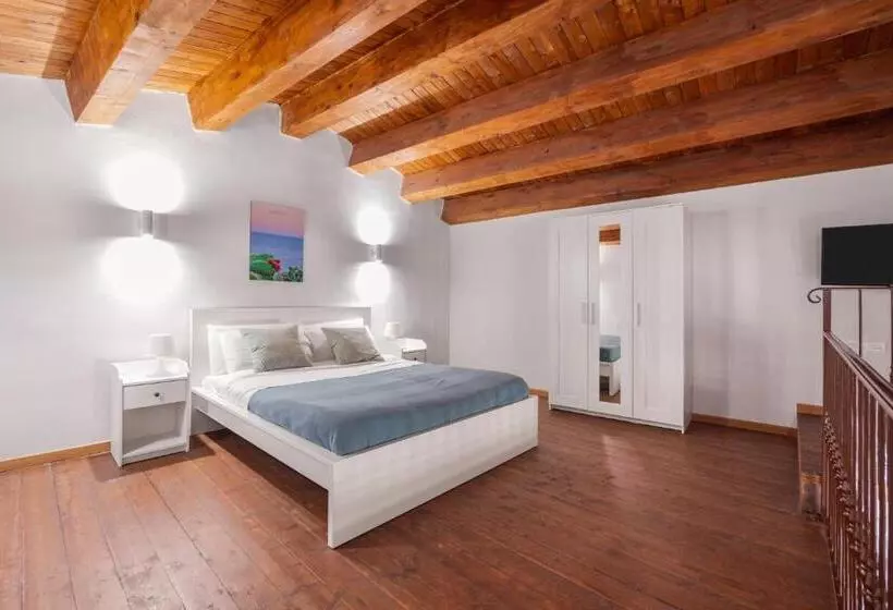 Open Sicily Homes   Near The Central Train Station