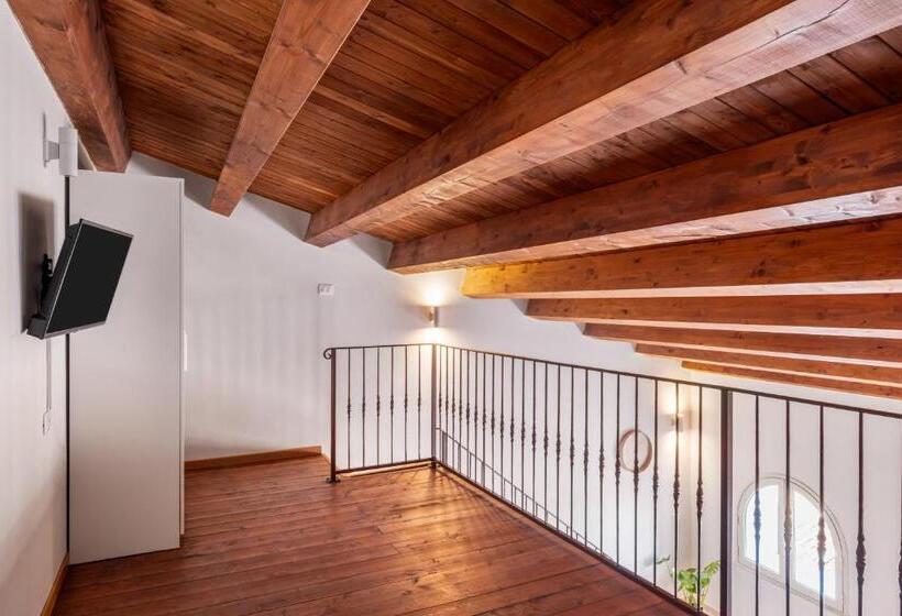 Open Sicily Homes   Near The Central Train Station