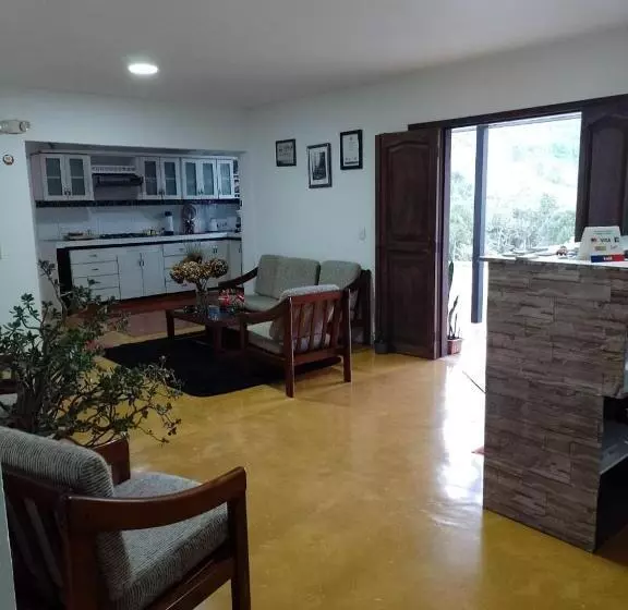 پانسیون Hostal Villa Del Sol
