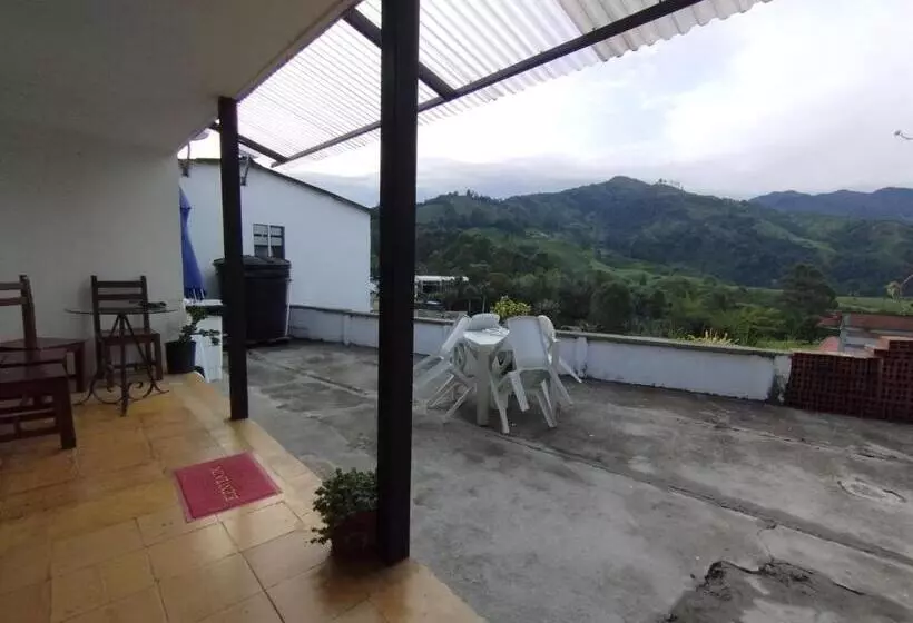 پانسیون Hostal Villa Del Sol