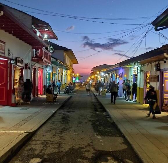 Pension Hostal Villa Del Sol