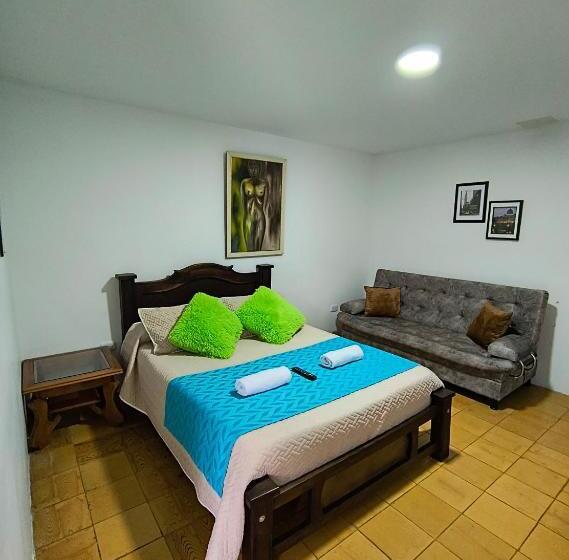 Pension Hostal Villa Del Sol