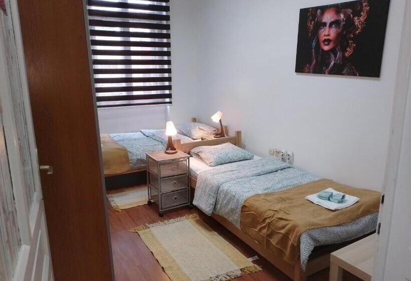 پانسیون Mili Host