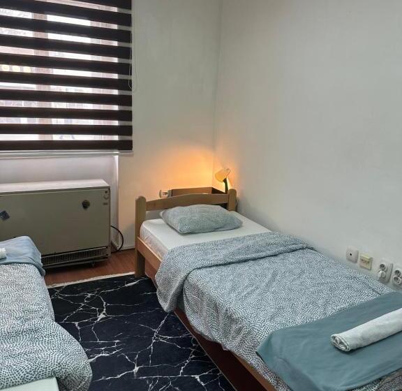 پانسیون Mili Host