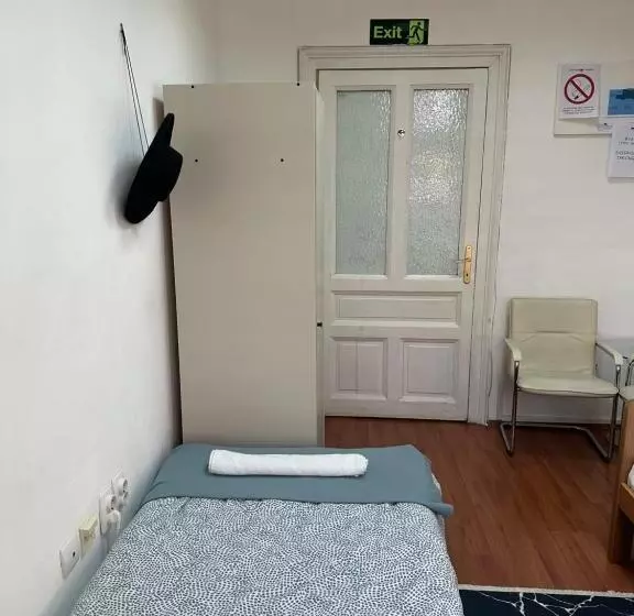 پانسیون Mili Host