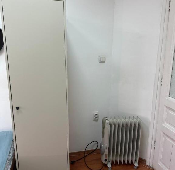 پانسیون Mili Host