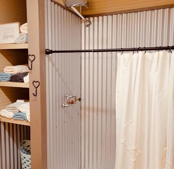 Пансион Texas Blue Apple Cottage