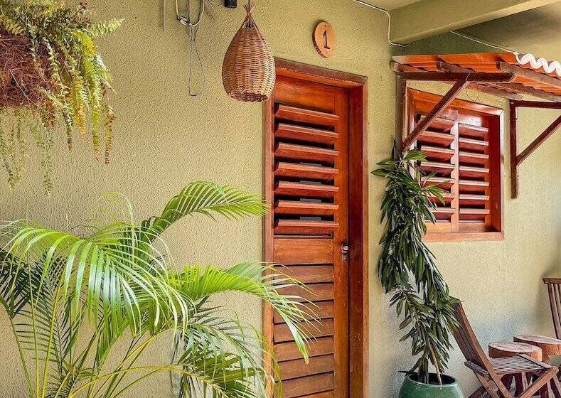 هاستل Kadoshi Pipa