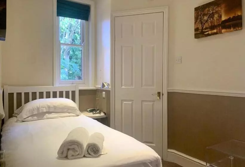 Aamiaismajoitus (B&B) 100 Banbury Road Oxford   Formerly Parklands