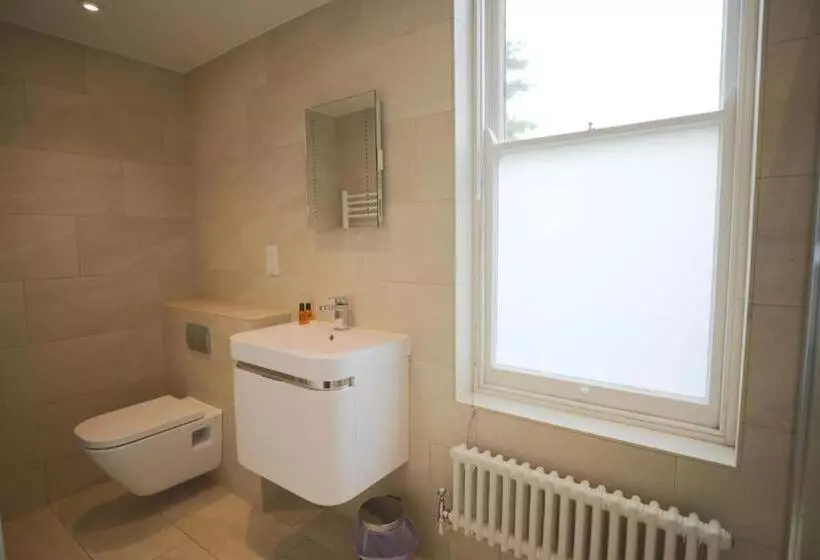 Aamiaismajoitus (B&B) 100 Banbury Road Oxford   Formerly Parklands