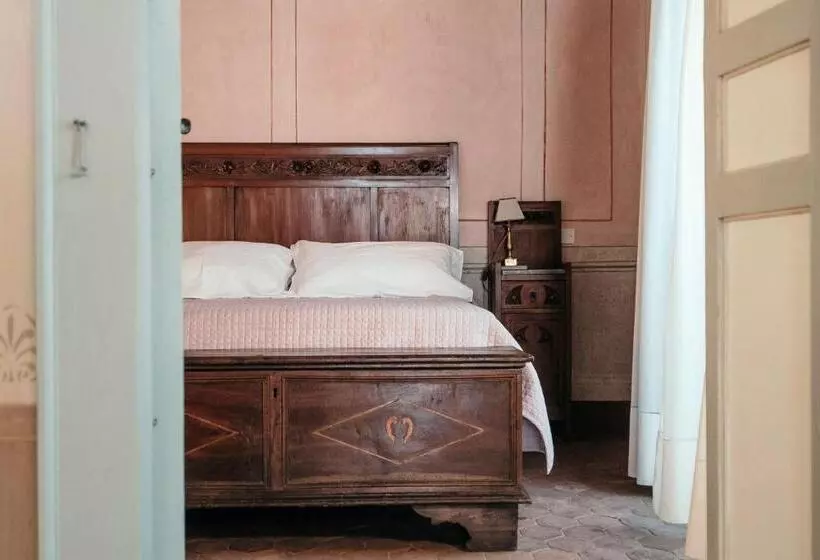 تختخواب و صبحانه Puleera Boutique