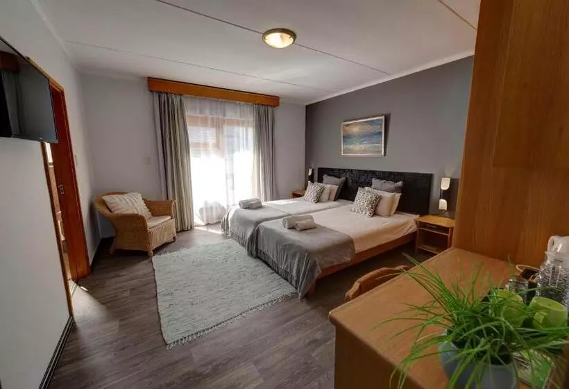 تختخواب و صبحانه Royal Sea Star Guesthouse