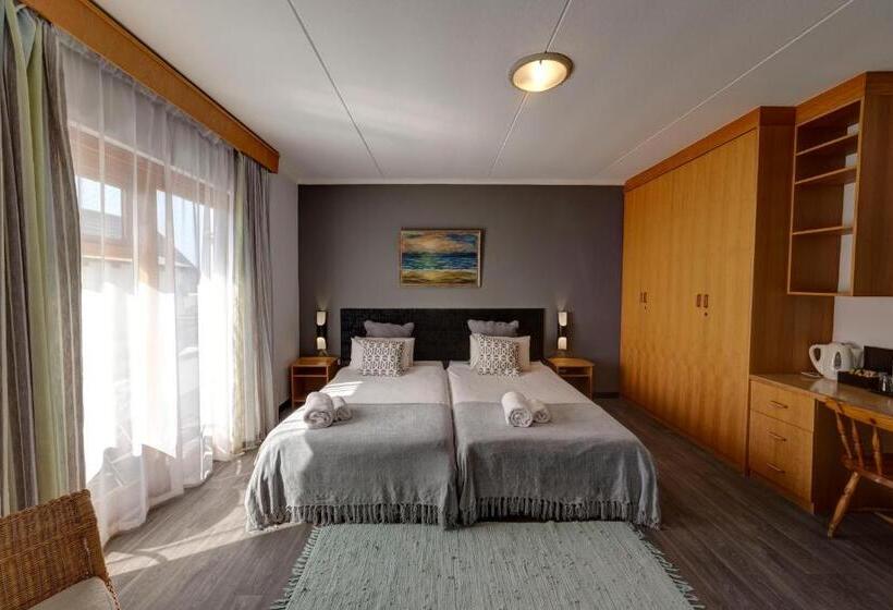 تختخواب و صبحانه Royal Sea Star Guesthouse