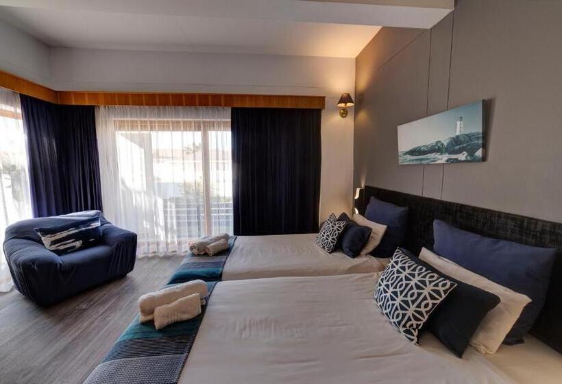 تختخواب و صبحانه Royal Sea Star Guesthouse