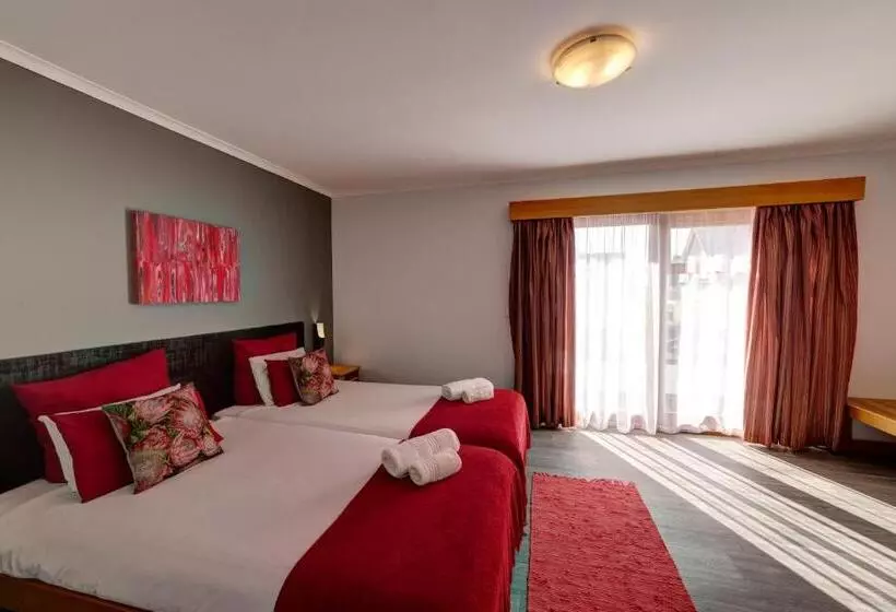 تختخواب و صبحانه Royal Sea Star Guesthouse