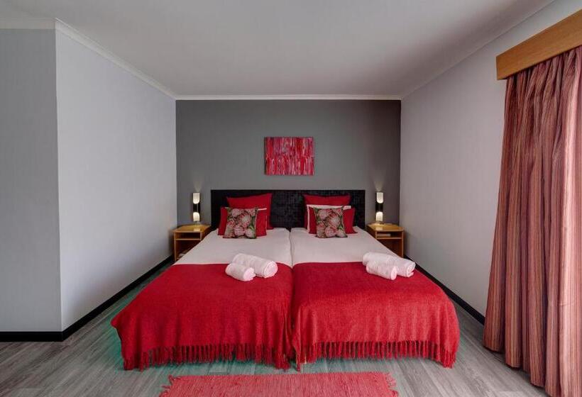 تختخواب و صبحانه Royal Sea Star Guesthouse