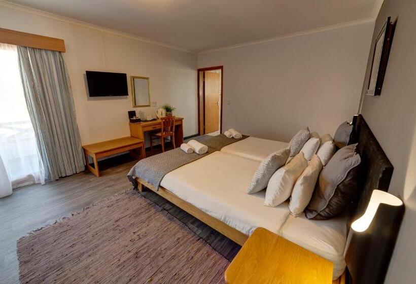 تختخواب و صبحانه Royal Sea Star Guesthouse