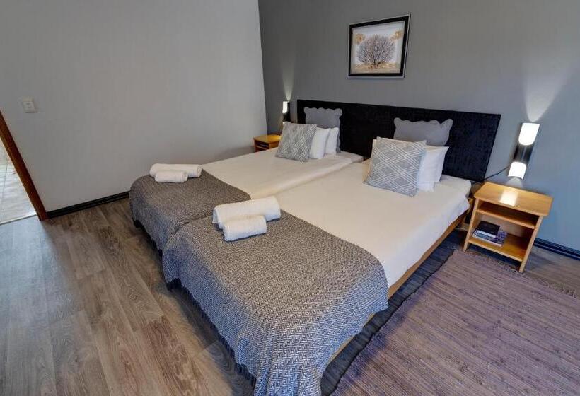 تختخواب و صبحانه Royal Sea Star Guesthouse