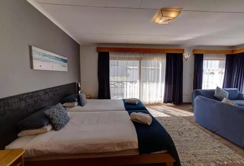 تختخواب و صبحانه Royal Sea Star Guesthouse