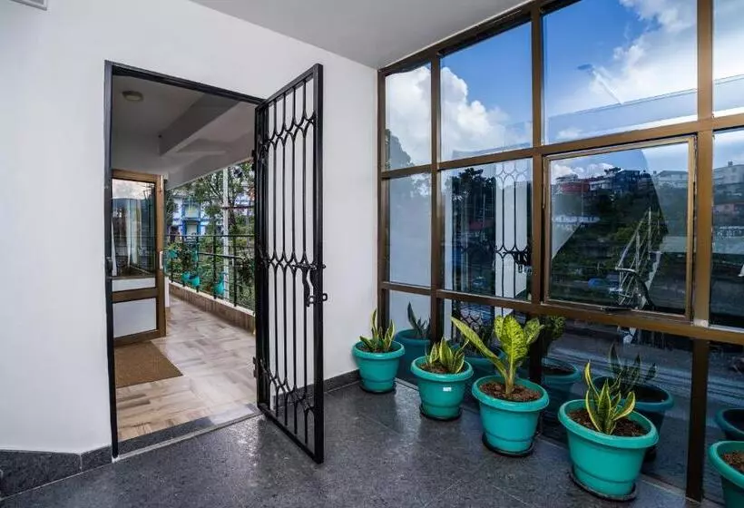 East Land Bed & Breakfast