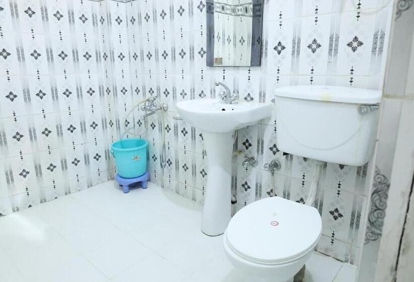 בית מלון כפרי Paradise Hills Dalhousie Panchpula Near Panchpula Water Fall