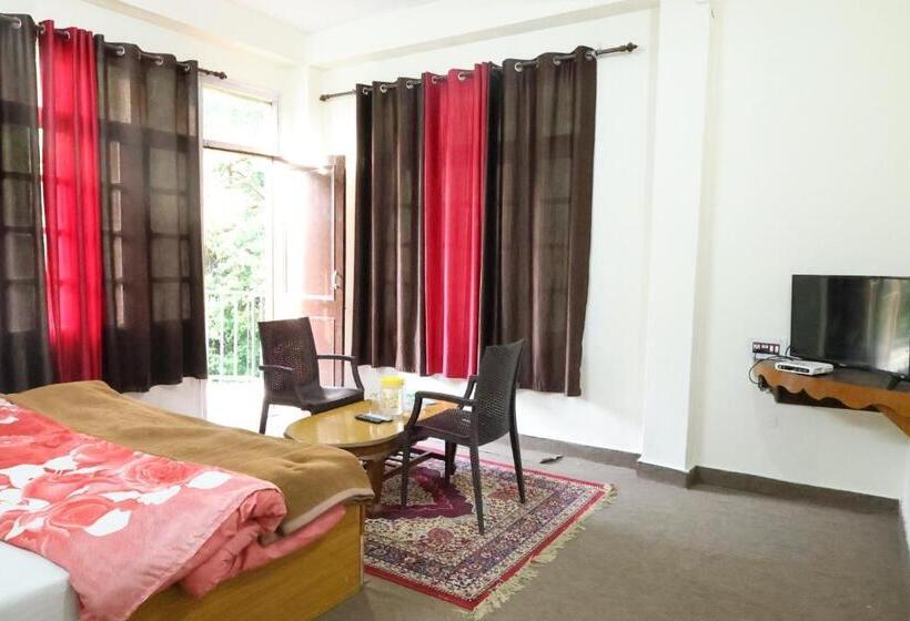 בית מלון כפרי Paradise Hills Dalhousie Panchpula Near Panchpula Water Fall