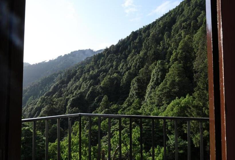 בית מלון כפרי Paradise Hills Dalhousie Panchpula Near Panchpula Water Fall