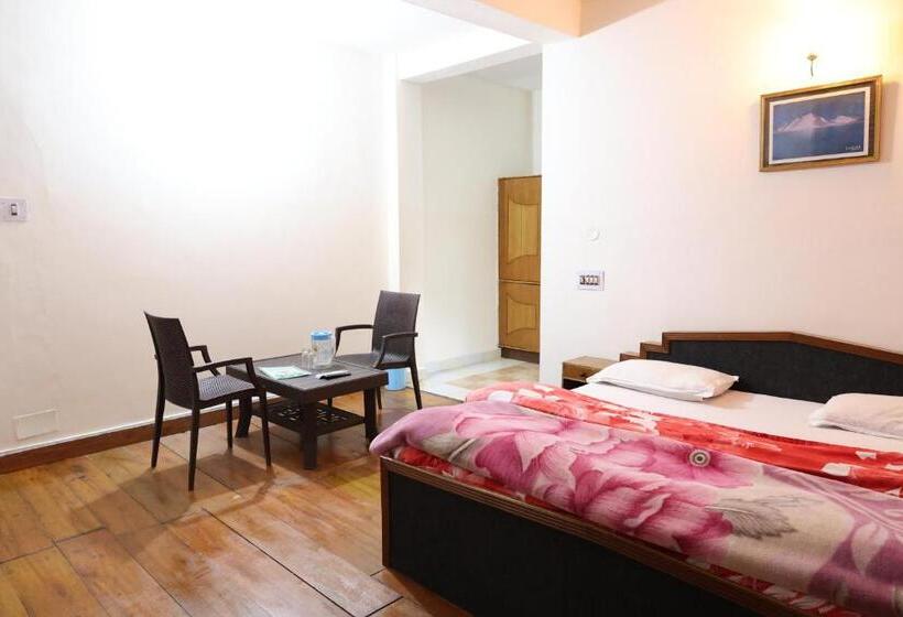 בית מלון כפרי Paradise Hills Dalhousie Panchpula Near Panchpula Water Fall